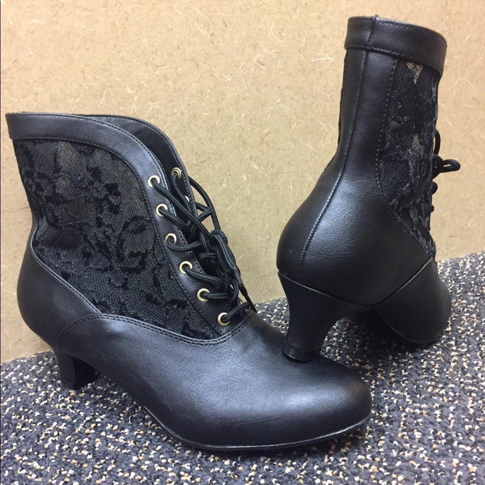 Lace up Boots